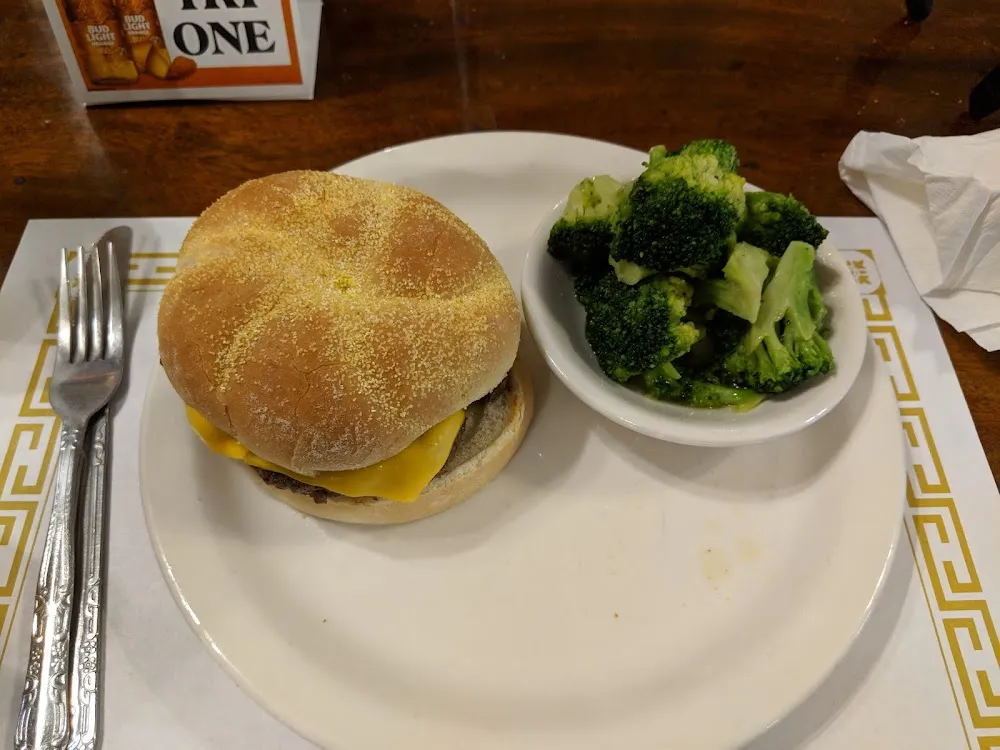 Cheeseburger with Broccoli